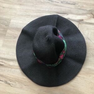 Steve Madden Black Hat with Floral Band